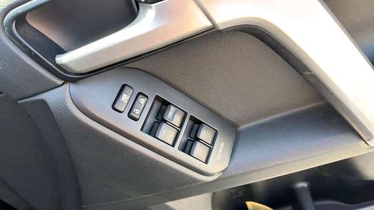 Land cruiser prado TXL 2022 model on sale in Kenya image 10