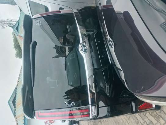 toyota noah on offer 2019 model image 4