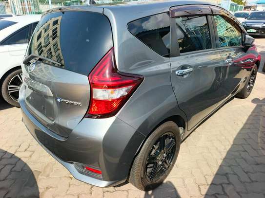 Nissan Note empower grey image 11