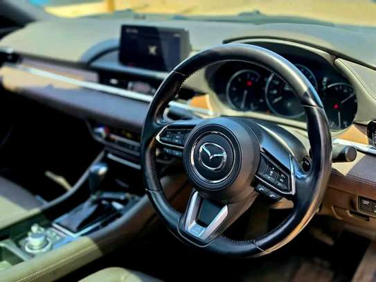 Mazda 6diesel image 5
