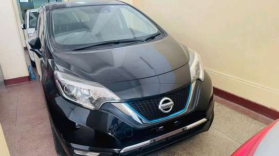 Nissan note Medalist e power 2019model image 2