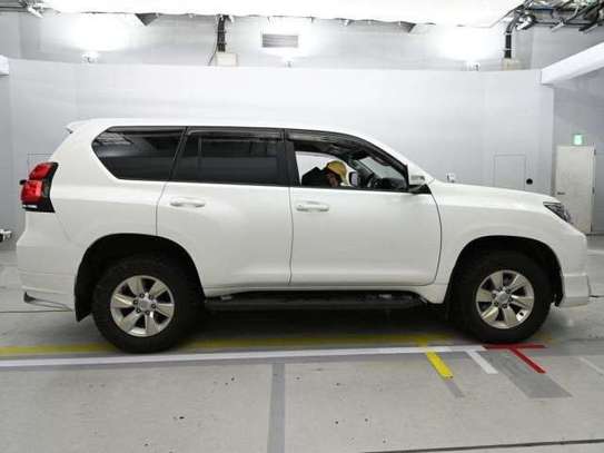 2020 TOYOTA LAND CRUISER PRADO TX 4WD image 6