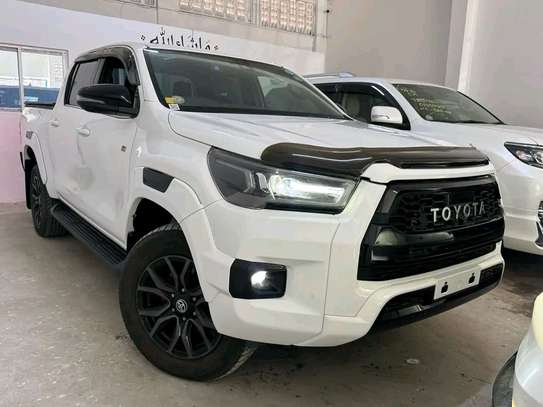 2022 Toyota Hilux GR Sports Series image 2