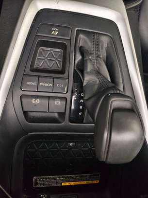TOYOTA RAV4H HYBRID,2020,AWD, SUNROOF,(DEPOSIT 2.3M) image 14