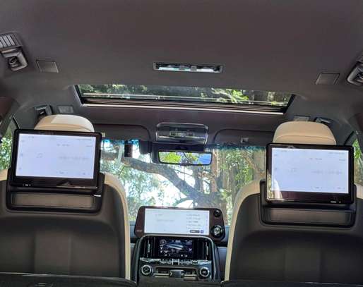 2023 Lexus LX600 image 8