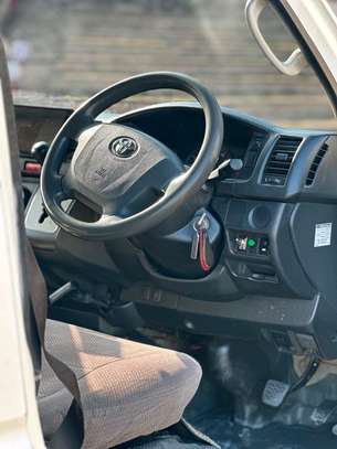 TOYOTA HIACE 7L AUTO DIESEL 2016MODEL image 12