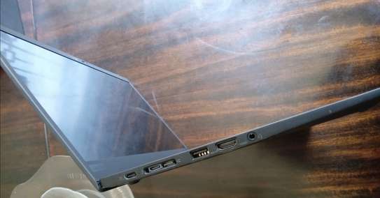 Ex UK Lenovo Laptop image 3