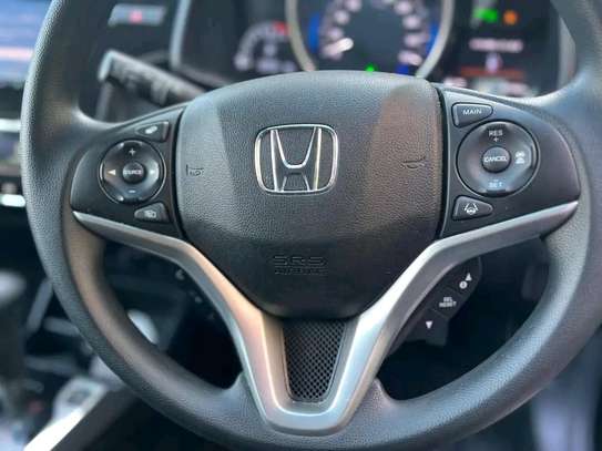 Honda Fit non hybrid image 6