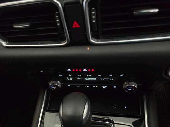 Mazda Cx-8 petrol engine 2021 image 3