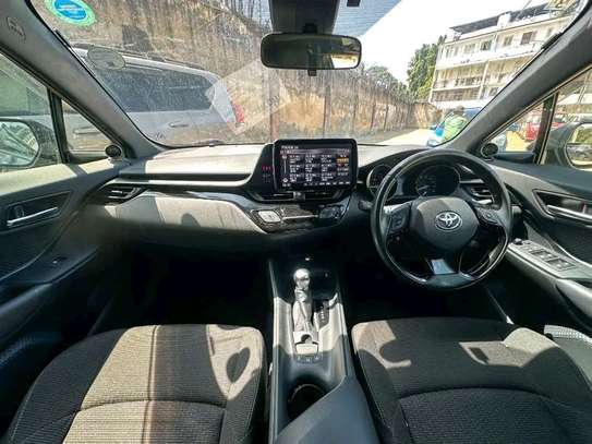 Toyota CH-R Black 2019 2WD image 9