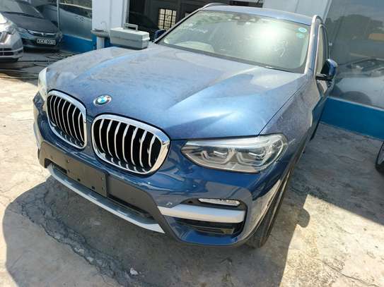 BMW X3 image 2