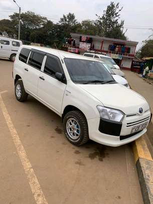 Toyota succeed 2019 image 3