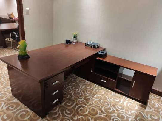 Office Desk; 1400mm Premium Mahogany Corporate Office Desk image 5