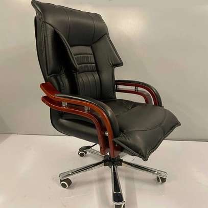 Executive Leather High Back Chair image 5