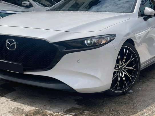 Mazda 3 petrol ⛽️ 2019model image 10