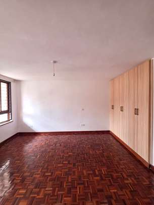 5 Bed Townhouse with En Suite at Lavington image 13