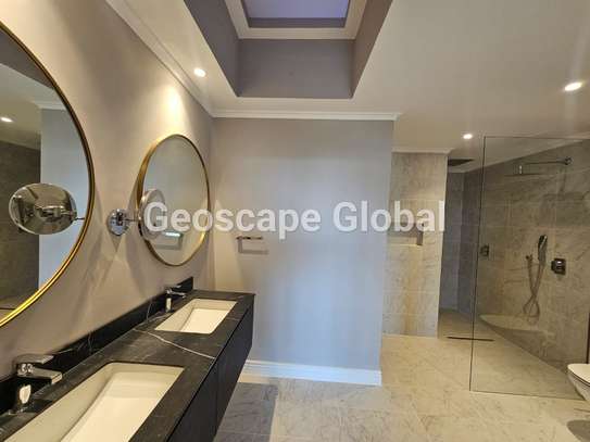 4 Bed Townhouse with En Suite in Runda image 8