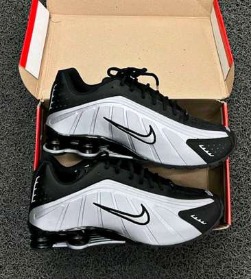 Men's Nike Shox image 4