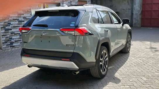 Toyota Rav4 adventure image 2