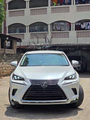 LEXUS NX300 2018MODEL image 5