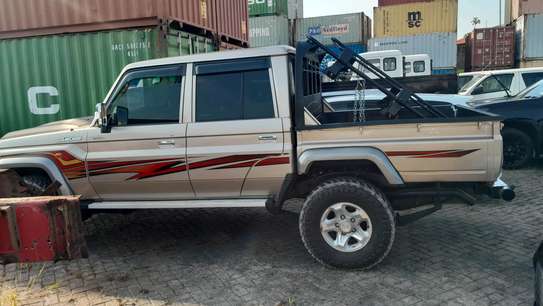 Toyota Land cruiser 79 series 2019 Hard top image 4