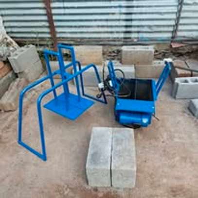 Blue Cement Block Making Machine Compact Mechanical Press image 6