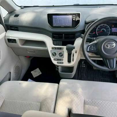 Daihatsu move black image 10