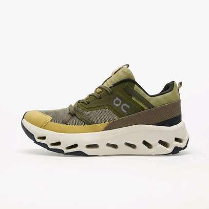 On Running Lightweight Breathable Mesh Shoes image 6