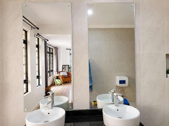 Amazing 5 BR House plus Dsq in Ongata Rongai image 9