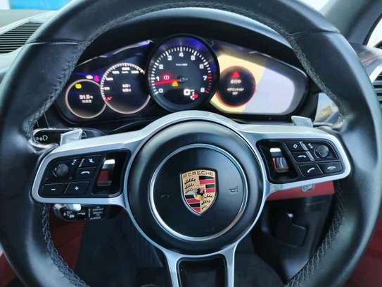 Porsche Cayenne image 8