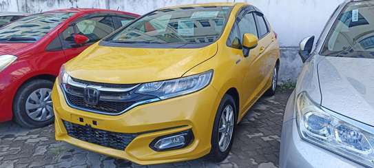 Honda Fit hybrid Orange 🧡 2018 image 2