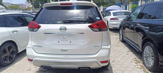 Nissan X-Trail Autech White 2018 image 9