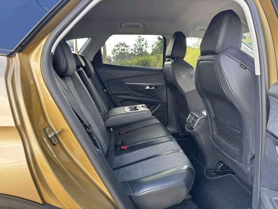 PEUGEOT 3008 image 9