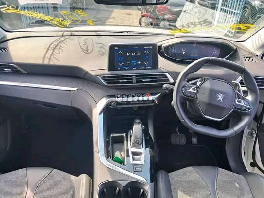 PEUGEOT 3008,2019,2WD,DEAL DEAL(DEPOSIT 1.5M) image 7