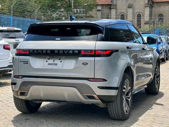 Land Rover Evoque image 8