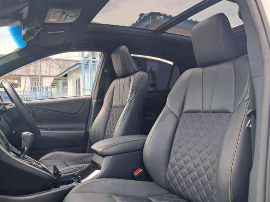 Toyota Harrier Premium sunroof 2019 white image 2