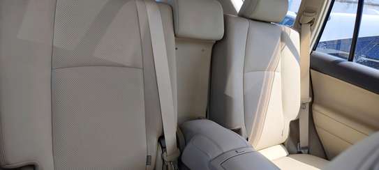 Toyota Land cruiser Prado Tx petrol 2018 image 4