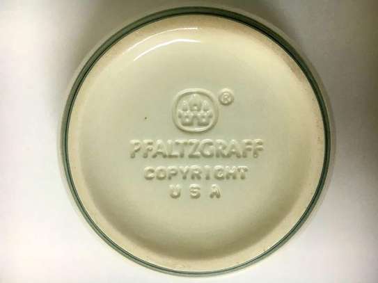 “Imported Pfaltzgraff Dinnerware 40-Pcs Set Rare in Kenya image 6