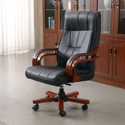 Executive high back leather office chair image 2