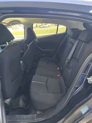 Mazda axela  hatchback image 7