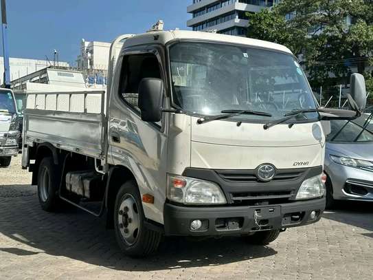 Toyota Dyna image 3
