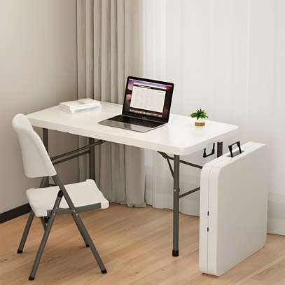 Home: Foldable Plastic Table image 6