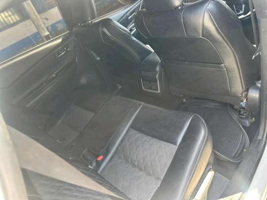 Toyota harrier slightly used image 7