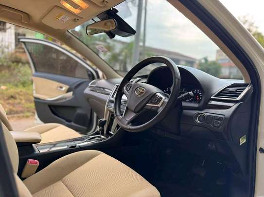 TOYOTA PREMIO X image 4