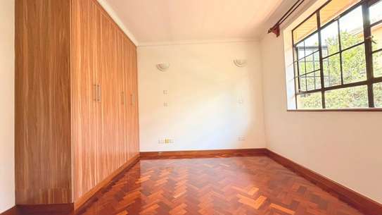 5 Bed Townhouse with En Suite in Kitisuru image 12