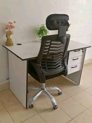 Office study desk ➕ secretarial headrests chair image 3