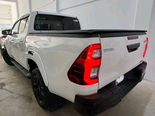 2022 Toyota Hilux GR Sports Series image 19