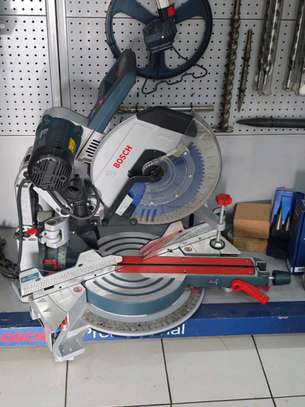 Sliding Mitre saw image 3
