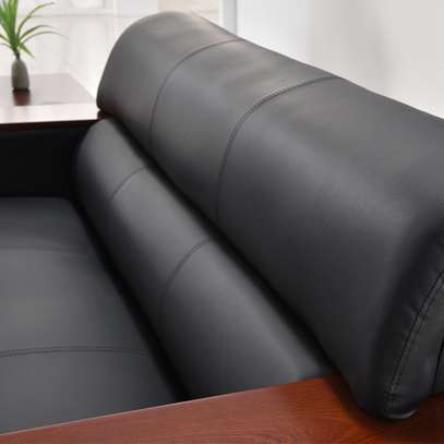 Office sofa: 5-seater executive office sofa image 3