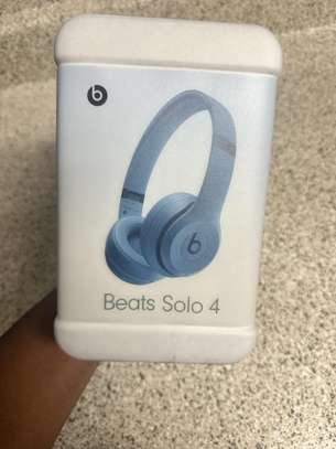 Beats Solo 4 Genuine Headphone, five color choices available image 3